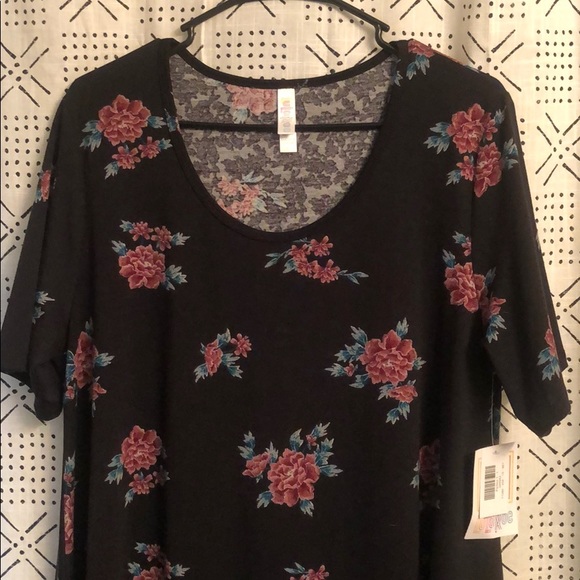 LuLaRoe Tops - Lularoe floral perfect T large NWT!